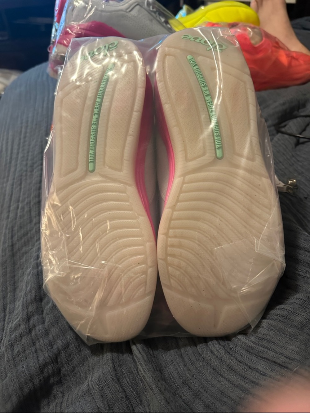 Clove NEW- Pink Electron Rose 
Women 11-Men 9.5 Limited Ed #1 Healthcare shoes - Picture 5 of 10